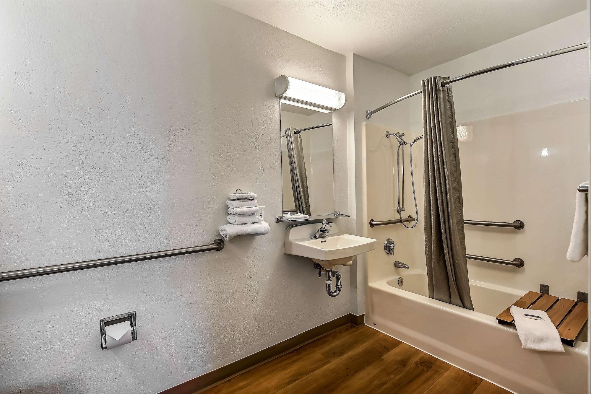 Motel 6-Oakland, Ca - Airport Bagian luar foto