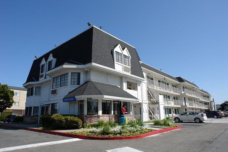 Motel 6-Oakland, Ca - Airport Bagian luar foto