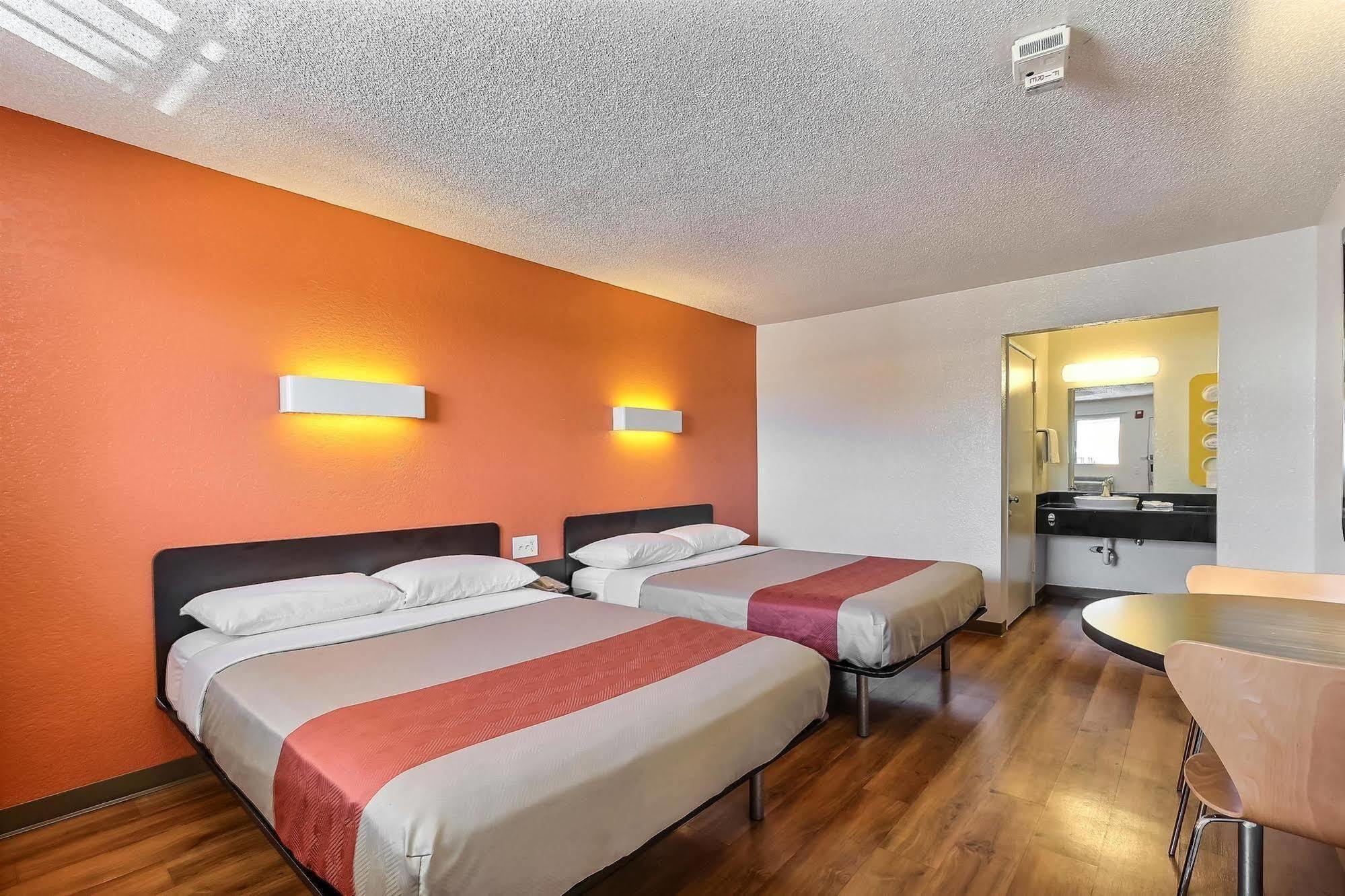 Motel 6-Oakland, Ca - Airport Bagian luar foto