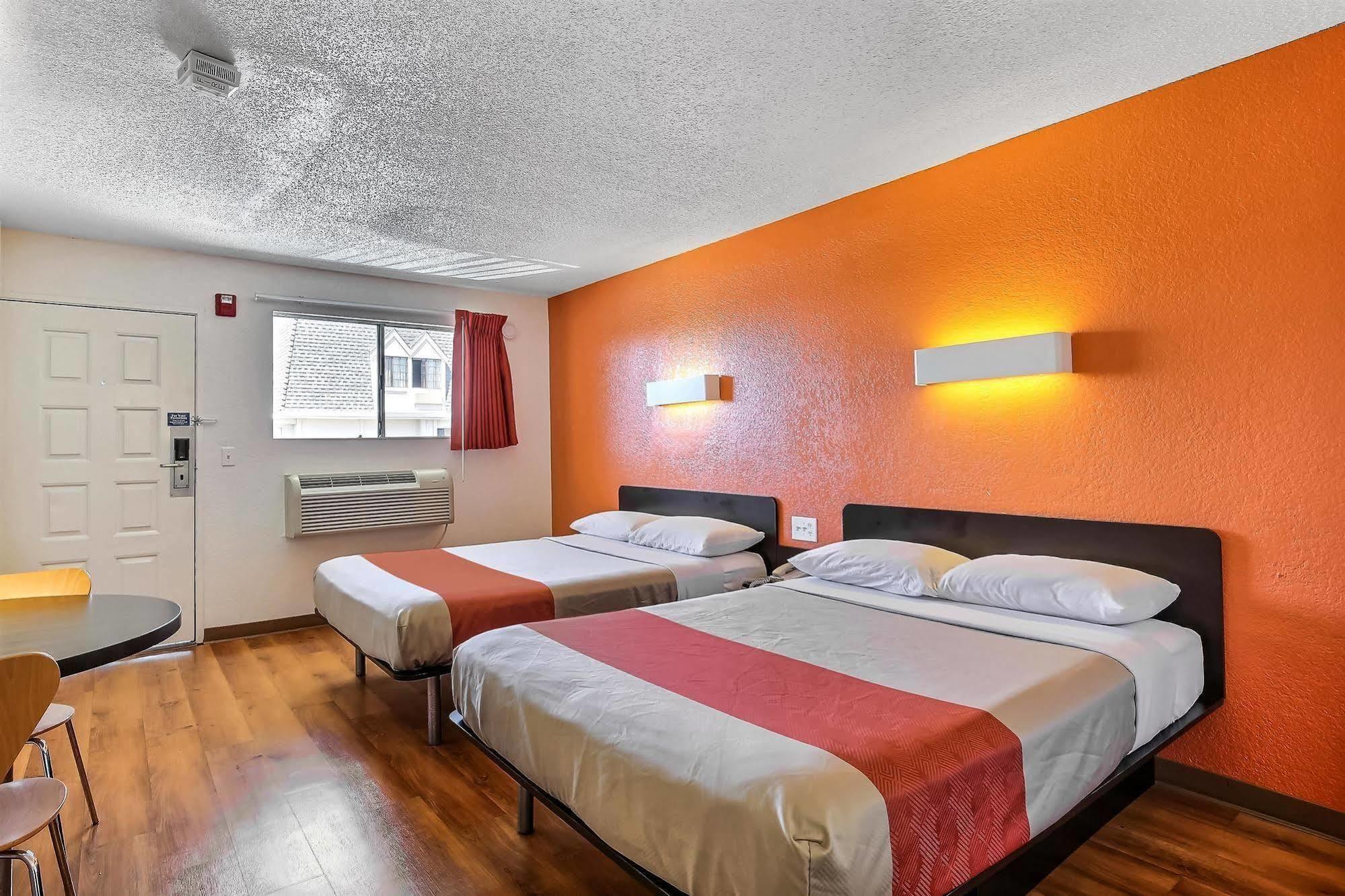 Motel 6-Oakland, Ca - Airport Bagian luar foto